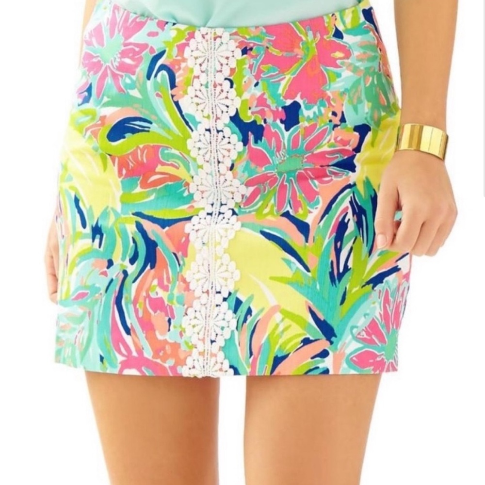 Lilly Pulitzer Rhea Skort in Casa Banana 4